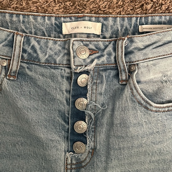 Cleo & Wolf Boot Cut Distressed Jeans - Picture 2 of 6